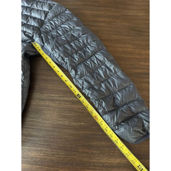 Uniqlo Down Nylon Lightweight Packable Puffer Jacket Mens XL Navy Blue Full Zip - Picture 7 of 7